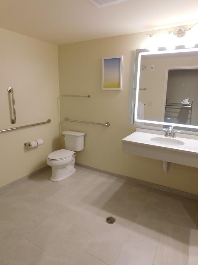 Days & By Wyndham Ne Hotel 2*